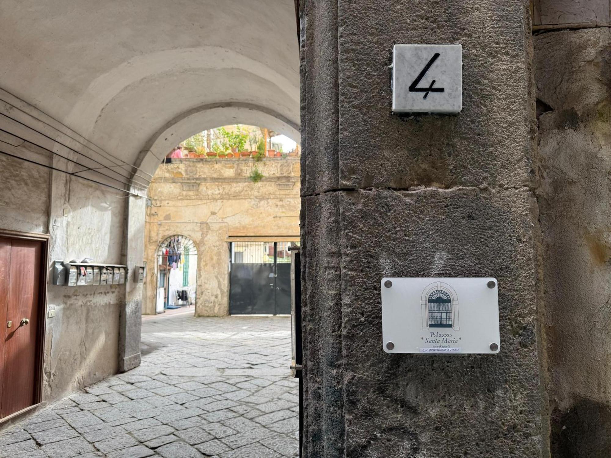 Palazzo Santa Maria Bed & Breakfast Naples Exterior photo
